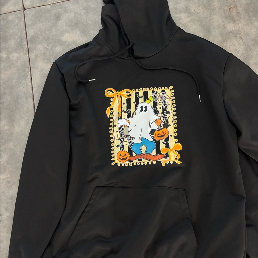 SHEIN Black Goofy Halloween Sweatshirt